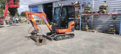 Minirypadlo Kubota KX018-4